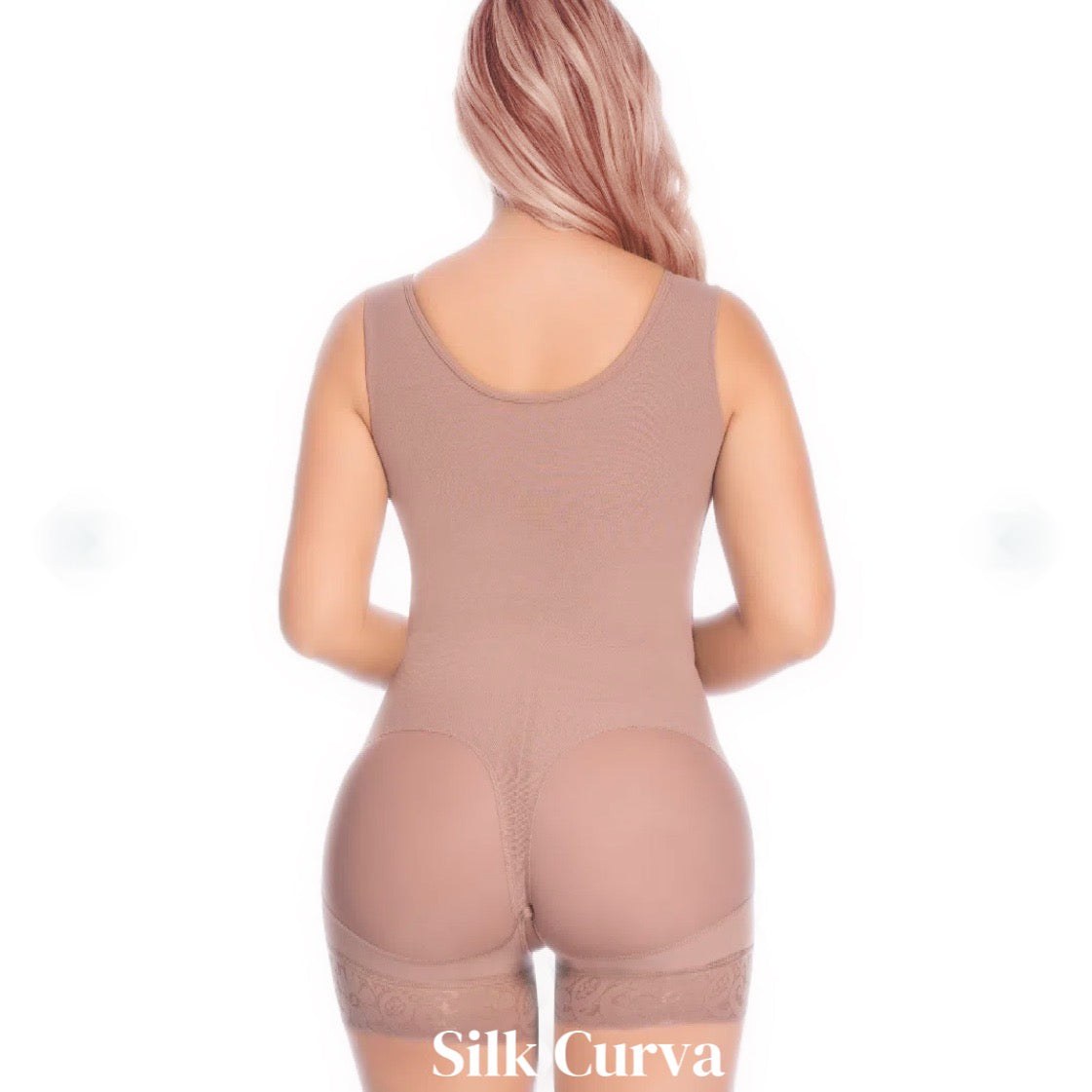 All in One (short) – Silk Curva